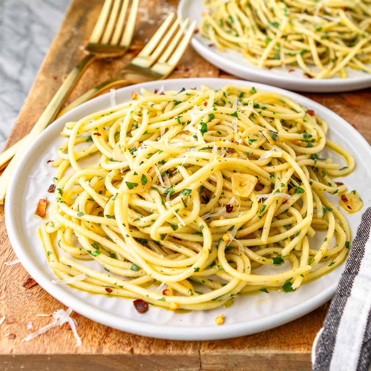 Mastering Classic Aglio e Olio: Perfect Garlic & Oil Pasta